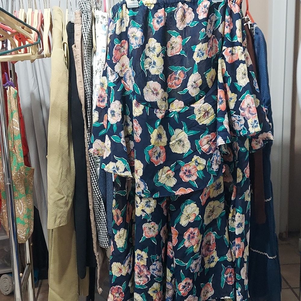 Long floral skirt invw253